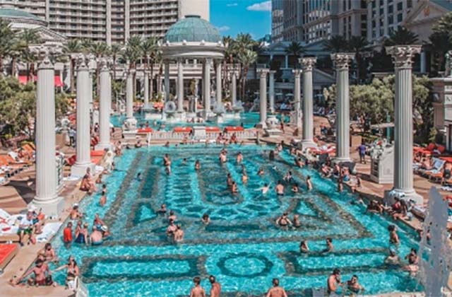 Caesars Palace Pool, Cabanas & Daybeds, Hours & Info