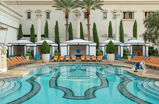 Caesars Palace Pool | Cabanas & Daybeds | Hours & Photos | Las Vegas