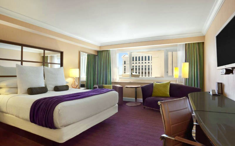 kubiske Fremskynde fly Caesars Palace Rooms & Suites | Photos & Info | Las Vegas Hotels